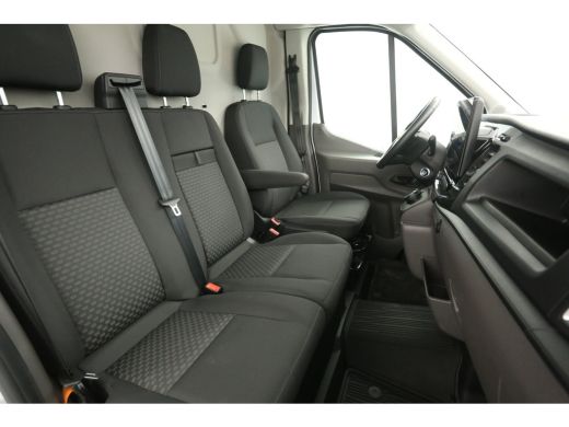 Ford E-Transit L3H3 68 kWh | Snelladen | SOH 96% | Clima | Camera | 3 Zits | Carplay | Cruise | Navi | Parkeersens. ActivLease financial lease