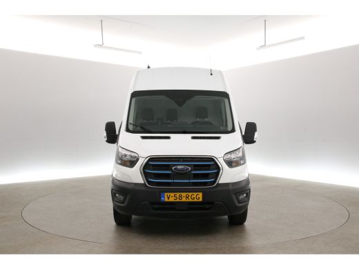 Ford E-Transit L3H3 68 kWh | Snelladen | SOH 96% | Clima | Camera | 3 Zits | Carplay | Cruise | Navi | Parkeersens. ActivLease financial lease