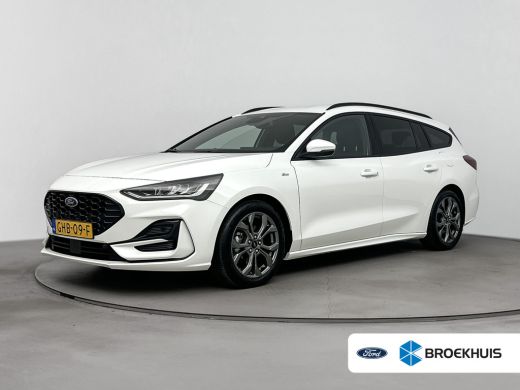 Ford Focus 1.0 EcoBoost Hybrid ST Line | Automaat | 100% Dealer o.h. | Trekhaak | Winter-pack | LED | Apple ... ActivLease financial lease