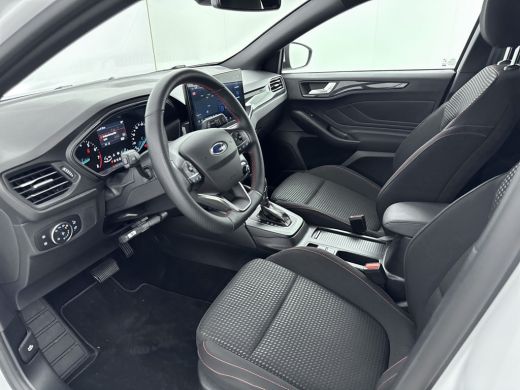 Ford Focus 1.0 EcoBoost Hybrid ST Line | Automaat | 100% Dealer o.h. | Trekhaak | Winter-pack | LED | Apple ... ActivLease financial lease