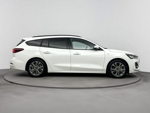 Ford Focus 1.0 EcoBoost Hybrid ST Line | Automaat | 100% Dealer o.h. | Trekhaak | Winter-pack | LED | Apple ... ActivLease financial lease