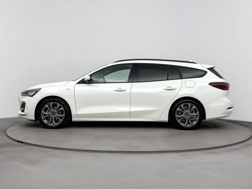 Ford Focus 1.0 EcoBoost Hybrid ST Line | Automaat | 100% Dealer o.h. | Trekhaak | Winter-pack | LED | Apple ... ActivLease financial lease