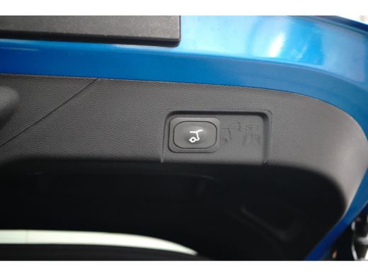 Ford Puma Gen-E Premium 44 kWh | Panoramdak | Leder | Adaptieve cruise | Dodehoek detectie | Apple carplay / andr... ActivLease financial lease