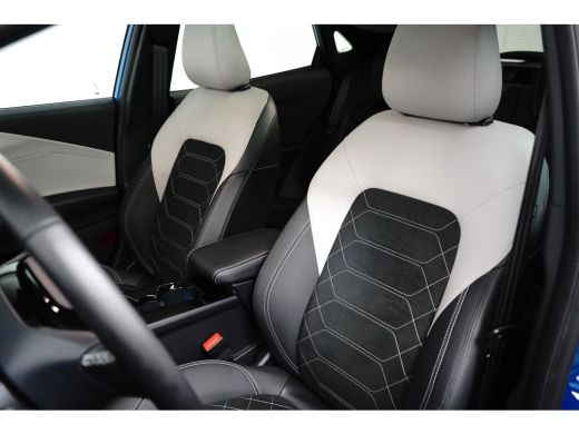 Ford Puma Gen-E Premium 44 kWh | Panoramdak | Leder | Adaptieve cruise | Dodehoek detectie | Apple carplay / andr... ActivLease financial lease