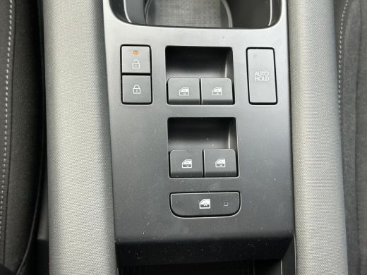 Hyundai IONIQ 6 Style 53 kWh | &euro;13.500,- koring !! | 18-inch lichtmetalen velgen | Abyss Black Pearl | Achteruitr... ActivLease financial lease