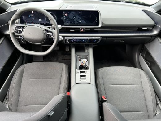 Hyundai IONIQ 6 Style 53 kWh | &euro;13.500,- koring !! | 18-inch lichtmetalen velgen | Abyss Black Pearl | Achteruitr... ActivLease financial lease