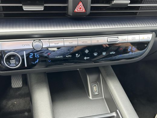 Hyundai IONIQ 6 Style 53 kWh | &euro;13.500,- koring !! | 18-inch lichtmetalen velgen | Abyss Black Pearl | Achteruitr... ActivLease financial lease