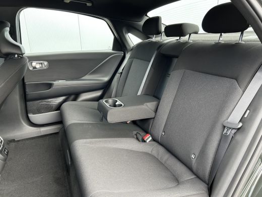 Hyundai IONIQ 6 Style 53 kWh | &euro;13.500,- koring !! | 18-inch lichtmetalen velgen | Abyss Black Pearl | Achteruitr... ActivLease financial lease