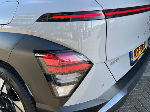 Hyundai Kona 1.6 GDI HEV 138pk Comfort 18" | Camera | Climate controle | Adaptive cruise controle | Dodehoekde... ActivLease financial lease