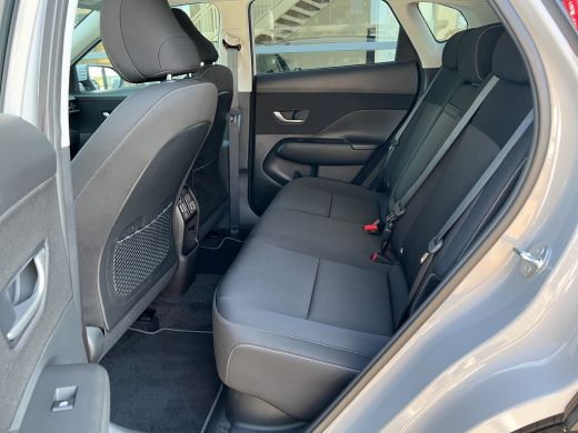 Hyundai Kona 1.6 GDI HEV 138pk Comfort 18" | Camera | Climate controle | Adaptive cruise controle | Dodehoekde... ActivLease financial lease