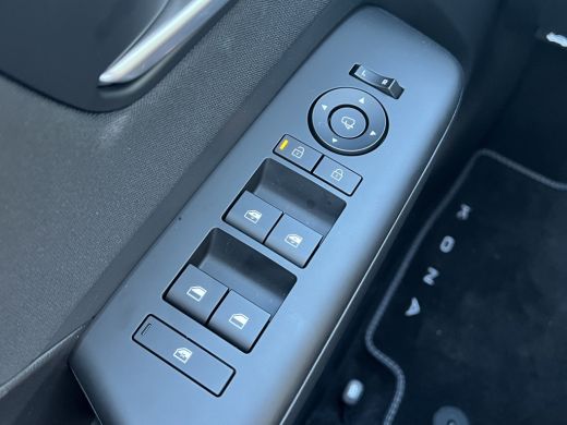 Hyundai Kona 1.6 GDI HEV 138pk Comfort 18" | Camera | Climate controle | Adaptive cruise controle | Dodehoekde... ActivLease financial lease