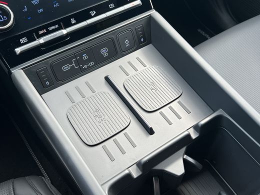 Hyundai Santa Fe 1.6 T-GDI PHEV 252pk Black Line 4WD 7p. | Draadloos carplay | Trekhaak | Premium Audio | Stoelven... ActivLease financial lease