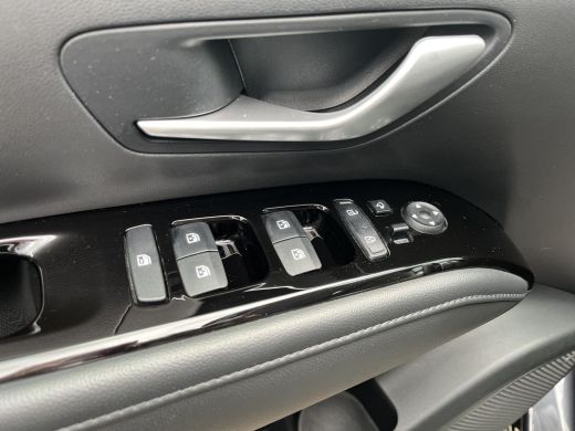 Hyundai Tucson 1.6 T-GDI PHEV Premium Sky 4WD | Rijklaarprijs! | Panoramadak | Meest luxe uitvoering | Apple Car... ActivLease financial lease