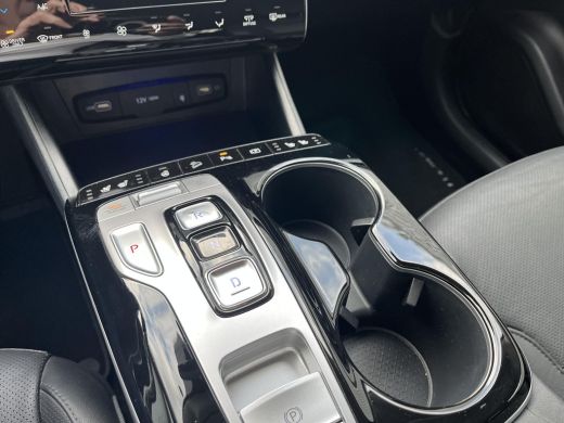 Hyundai Tucson 1.6 T-GDI PHEV Premium Sky 4WD | Rijklaarprijs! | Panoramadak | Meest luxe uitvoering | Apple Car... ActivLease financial lease