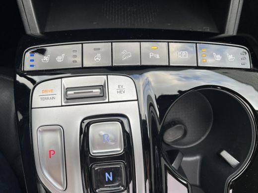 Hyundai Tucson 1.6 T-GDI PHEV Premium Sky 4WD | Rijklaarprijs! | Panoramadak | Meest luxe uitvoering | Apple Car... ActivLease financial lease