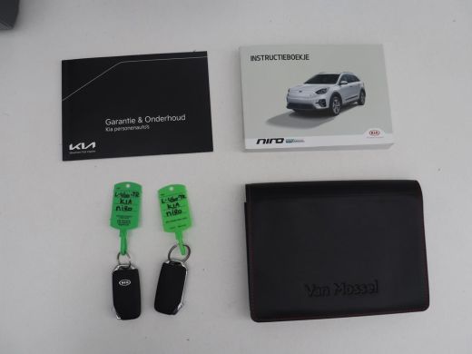 Kia e-Niro | SOH 93,9% | Half leder | Adaptive cruise | Carplay | Navigatie | Bluetooth | Camera | Climate c... ActivLease financial lease