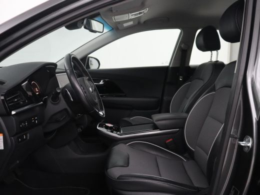 Kia e-Niro | SOH 93,9% | Half leder | Adaptive cruise | Carplay | Navigatie | Bluetooth | Camera | Climate c... ActivLease financial lease
