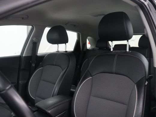 Kia e-Niro | SOH 93,9% | Half leder | Adaptive cruise | Carplay | Navigatie | Bluetooth | Camera | Climate c... ActivLease financial lease