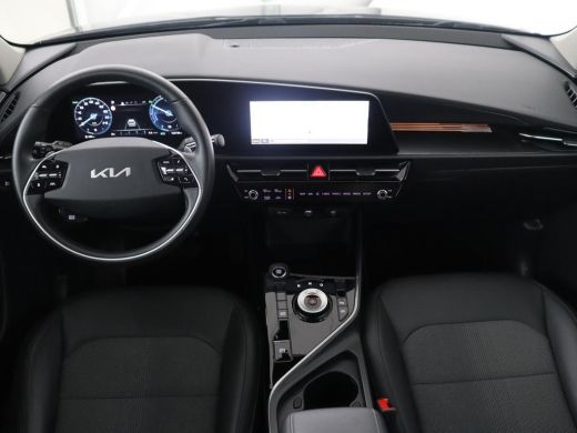 Kia Niro | Half leder | Adaptive cruise | Lane assist | Trekhaak | Camera | Park assist | Carplay | Climat... ActivLease financial lease