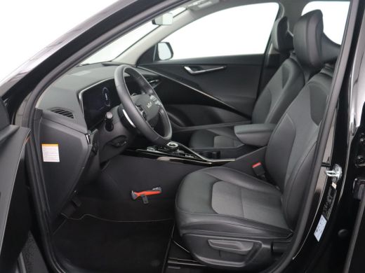 Kia Niro | Half leder | Adaptive cruise | Lane assist | Trekhaak | Camera | Park assist | Carplay | Climat... ActivLease financial lease