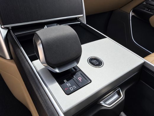 Land Rover Range Rover 3.0 P460e HSE PHEV | 23INCH lichtmetalen velgen | Electrische trekhaak | Panorama | Geheel rijkla... ActivLease financial lease