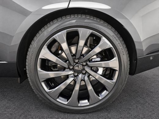 Land Rover Range Rover 3.0 P460e HSE PHEV | 23INCH lichtmetalen velgen | Electrische trekhaak | Panorama | Geheel rijkla... ActivLease financial lease