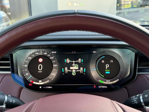 Land Rover Range Rover Sport P550e Autobiography | Vierwielsturing | El. trekhaak | 23 Inch | Head-up | Softclose |  Massage |... ActivLease financial lease