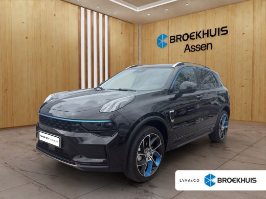 Lynk & Co 01 1.5 | BLIS | 360 Camera | Panoramadak | Keyless Start / Entry | Voorstoelen Verwarmd | ActivLease financial lease