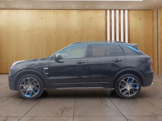 Lynk & Co 01 1.5 | BLIS | 360 Camera | Panoramadak | Keyless Start / Entry | Voorstoelen Verwarmd | ActivLease financial lease
