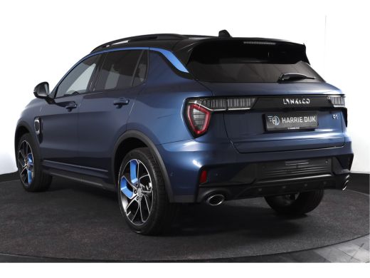 Lynk & Co 01 1.5 PHEV 261PK MY23 | Donkere hemel | 360 Camera | 7.4 kWh boordlader | S/K-panodak | Adapt. Crui... ActivLease financial lease