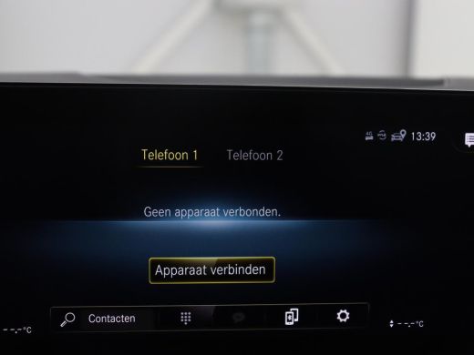 Mercedes-Benz A-Klasse 200 Business Solution AMG | Pano.Dak | Camera | Navigatie | Apple Carplay | LED ActivLease financial lease