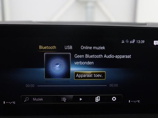 Mercedes-Benz A-Klasse 200 Business Solution AMG | Pano.Dak | Camera | Navigatie | Apple Carplay | LED ActivLease financial lease
