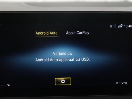 Mercedes-Benz A-Klasse 200 Business Solution AMG | Pano.Dak | Camera | Navigatie | Apple Carplay | LED ActivLease financial lease