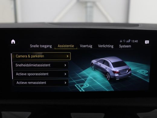 Mercedes-Benz A-Klasse 200 Business Solution AMG | Pano.Dak | Camera | Navigatie | Apple Carplay | LED ActivLease financial lease