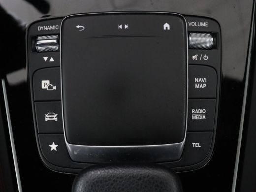 Mercedes-Benz A-Klasse 200 Business Solution AMG | Pano.Dak | Camera | Navigatie | Apple Carplay | LED ActivLease financial lease