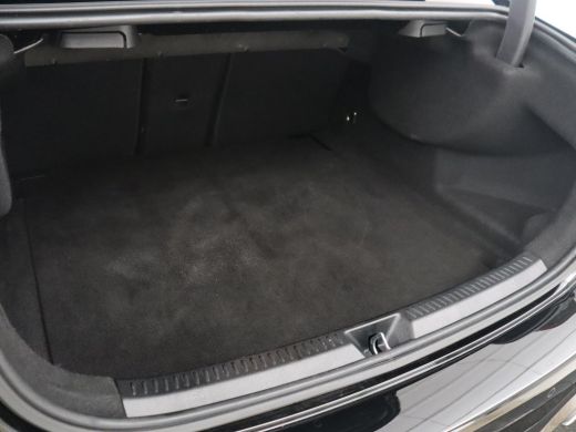 Mercedes-Benz A-Klasse 200 Business Solution AMG | Pano.Dak | Camera | Navigatie | Apple Carplay | LED ActivLease financial lease