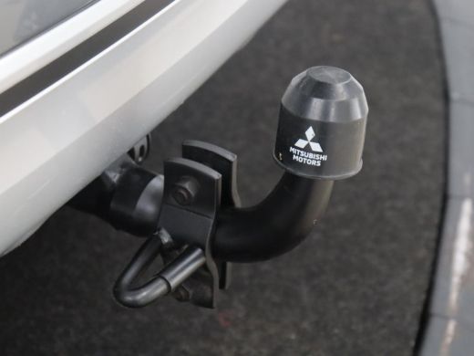 Mitsubishi Outlander 2.4 PHEV Pure | SOH 71% | Camera | Stoelverwarming | Trekhaak | ActivLease financial lease