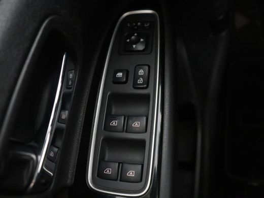 Mitsubishi Outlander 2.4 PHEV Pure | SOH 71% | Camera | Stoelverwarming | Trekhaak | ActivLease financial lease