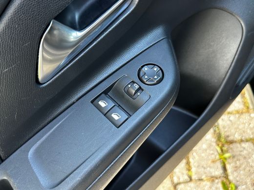 Opel Corsa 1.2 Edition | BROEKHUIS ONDERHOUDEN| EERSTE EIGENAAR| APPLE CARPLAY/ANDROID AUTO| PARKEERSENSOREN... ActivLease financial lease