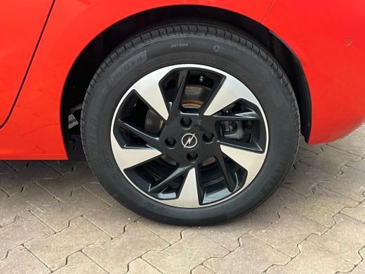 Opel Corsa-e Long Range Yes 51 kWh Stoel+Stuurverwarming | Warmtepomp | Carplay/Android Auto | Cruise | Climat... ActivLease financial lease