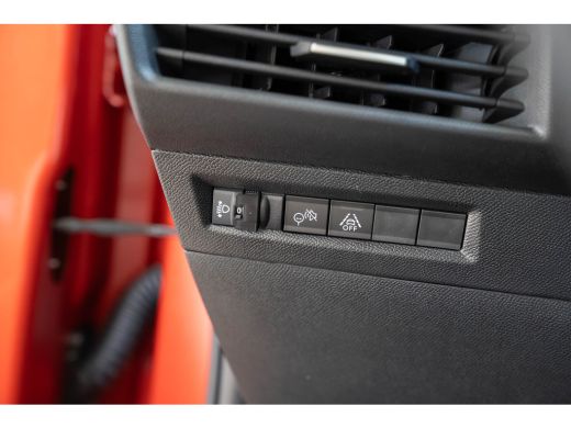 Opel Frontera Electric GS 44 kWh | Tot 8 Jaar Garantie | Stoel en Stuurverwarming | Camera | Navigatie | Parkee... ActivLease financial lease
