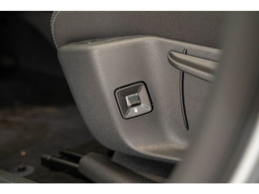 Opel Grandland Business Edition 73 kWh | Tot 8 Jaar Garantie | Warmtepomp | Panoramadak | El. Achterklep | Focal... ActivLease financial lease