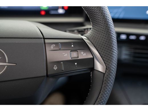Opel Grandland Business Edition 73 kWh | Tot 8 Jaar Garantie | Warmtepomp | Panoramadak | El. Achterklep | Focal... ActivLease financial lease