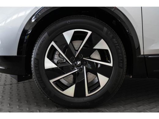 Opel Grandland Business Edition 73 kWh | Tot 8 Jaar Garantie | Warmtepomp | Panoramadak | El. Achterklep | Focal... ActivLease financial lease