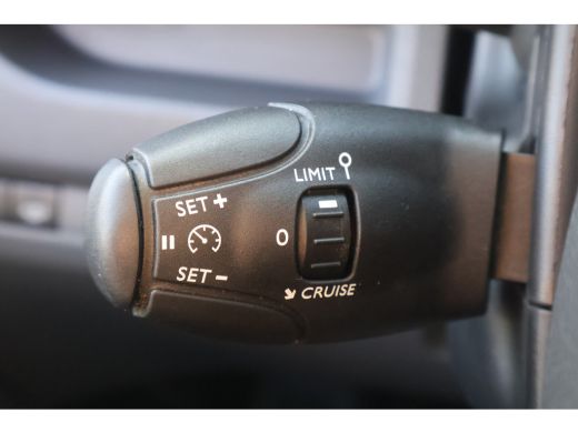 Opel Vivaro 2.0 CDTI L3 H1 Airco Navigatie Imperiaal ActivLease financial lease