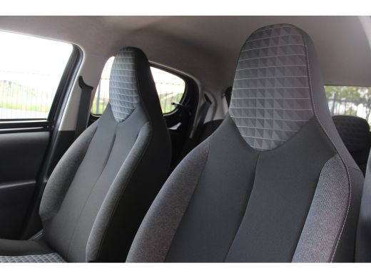 Peugeot 108 1.0 e-VTi Active | Airconditioning | LED | Bluetooth | Mistlampen | 2021 | 22.500km | Extra getin... ActivLease financial lease