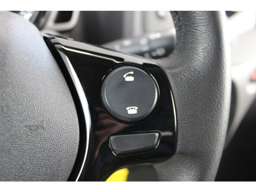 Peugeot 108 1.0 e-VTi Active | Airconditioning | LED | Bluetooth | Mistlampen | 2021 | 22.500km | Extra getin... ActivLease financial lease