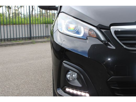 Peugeot 108 1.0 e-VTi Active | Airconditioning | LED | Bluetooth | Mistlampen | 2021 | 22.500km | Extra getin... ActivLease financial lease