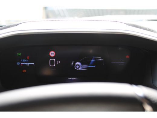 Peugeot 2008 1.2 Hybrid 145 GT | Active Safety Brake met camera en radar (automatisch noodremsysteem) met Dist... ActivLease financial lease