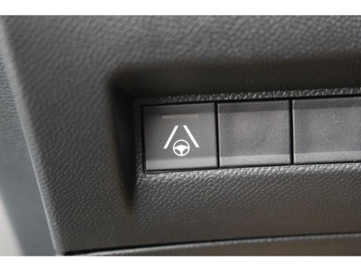 Peugeot 2008 1.2 Hybrid 145 GT | Drive Assist | Dodehoeksens. | Camera V+A | Carplay | Navi | LED | Keyless | ... ActivLease financial lease